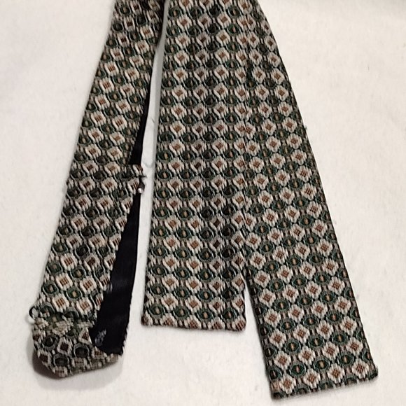 2 Green & Red Bow/Ribbon Ties - Picture 2 of 6